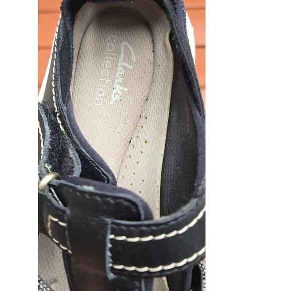 Clarks Teagan comfy, black, grey& white slip-on Velcro strap leather sneaker sz8 - Picture 3 of 3